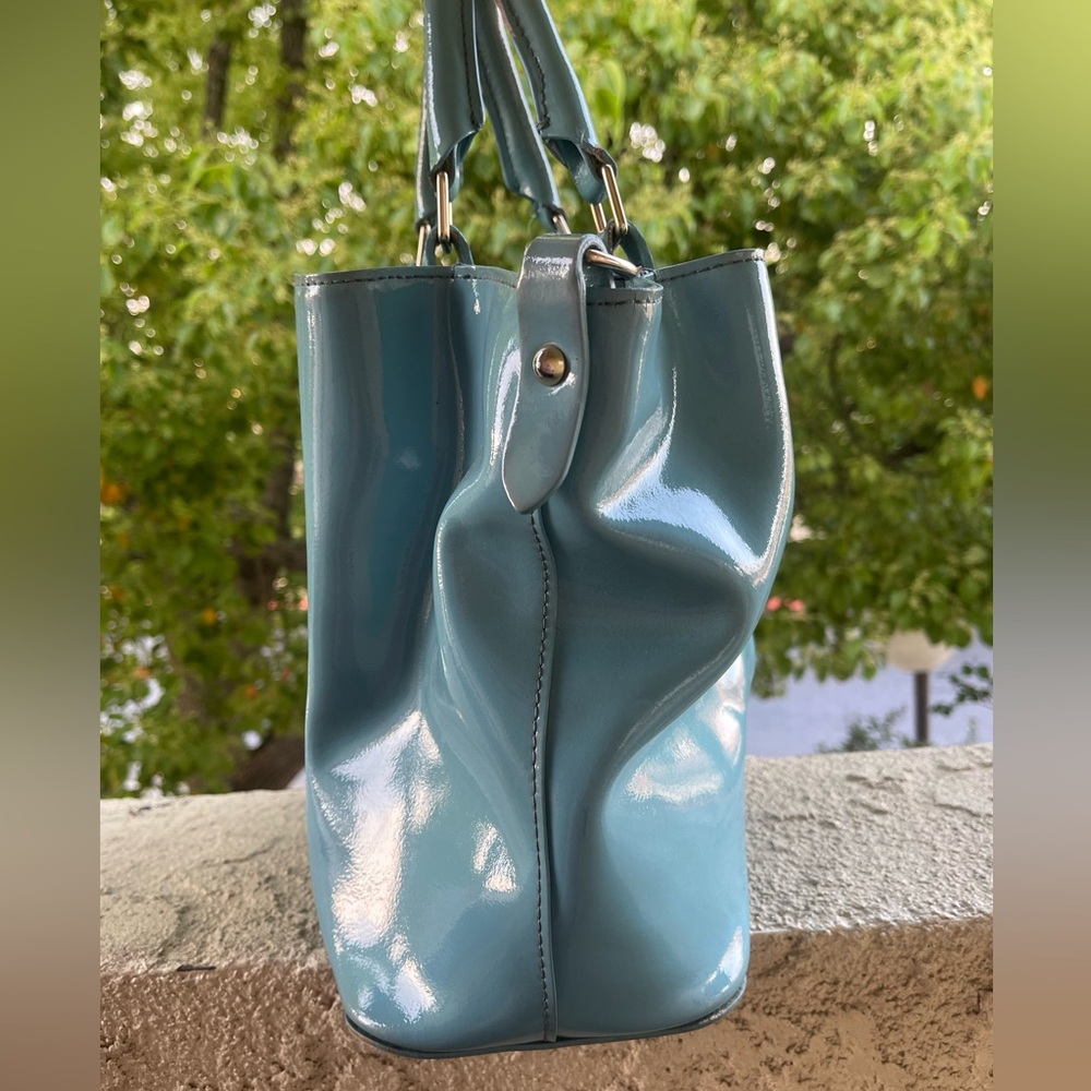 Dooney and Bourke Sky Blue Patent Leather Bucket bag - Picture 4 of 12